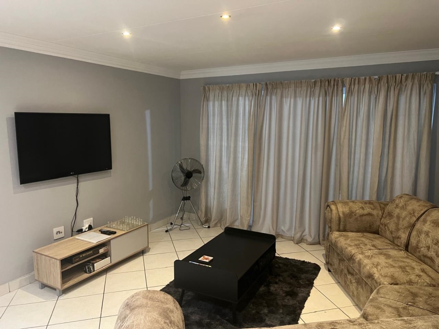 To Let 2 Bedroom Property for Rent in Jeffreys Bay Central Eastern Cape